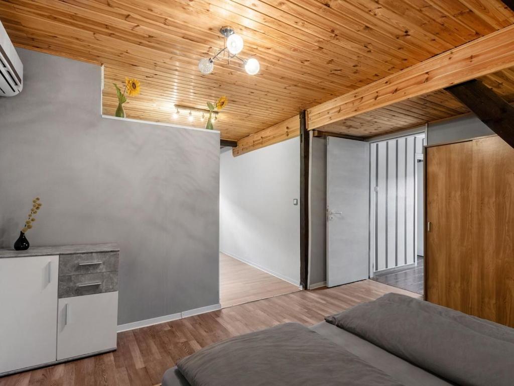 Serene Holiday Home In Nehren With A Beautiful Garden Dış mekan fotoğraf